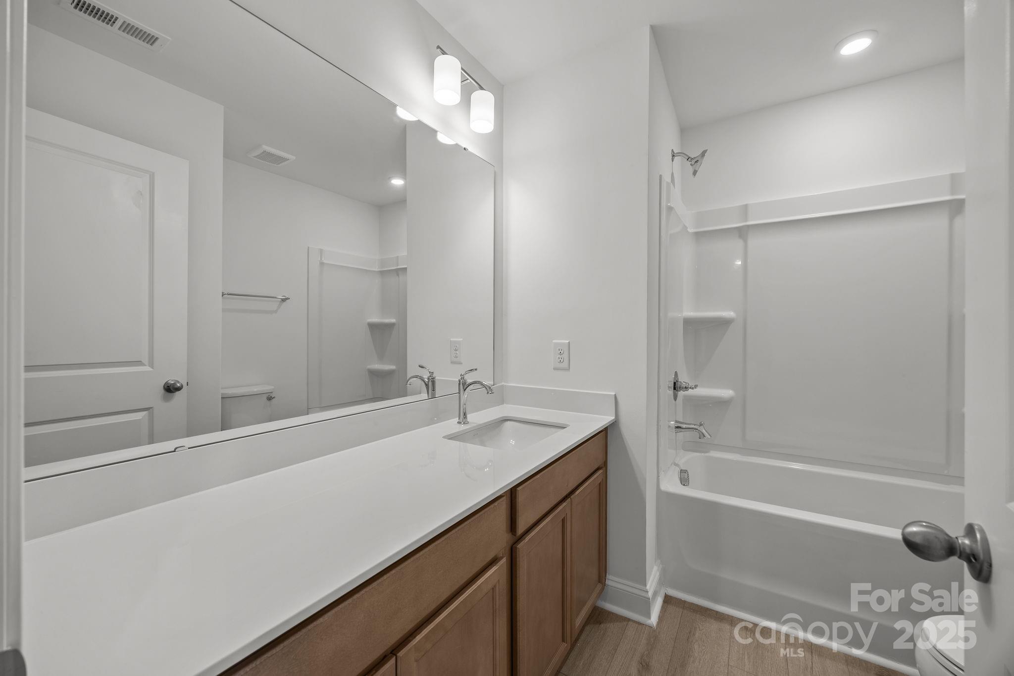 7708 Ethora Way Charlotte, NC 28216 - Photo 23 of 44