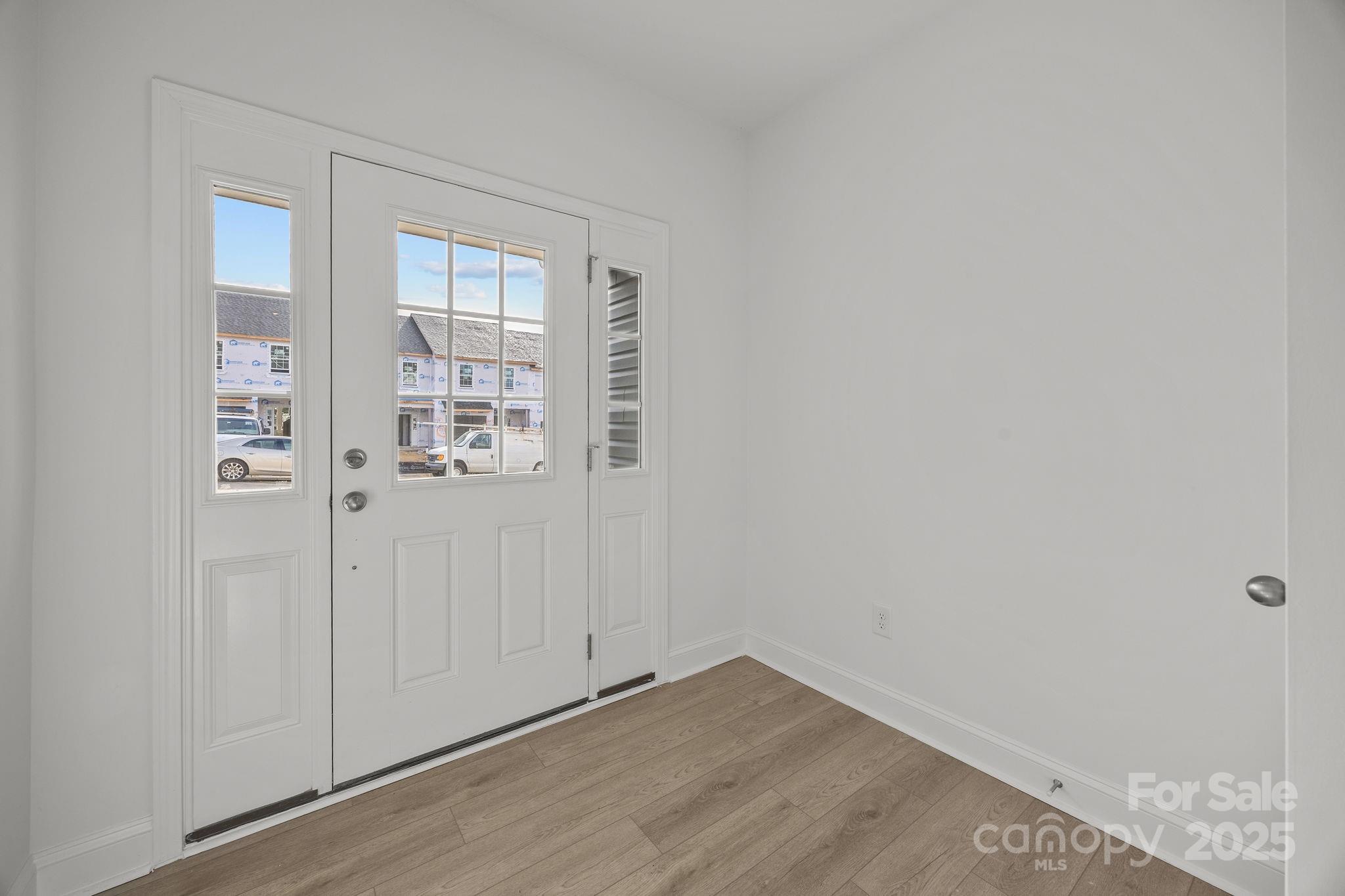 7708 Ethora Way Charlotte, NC 28216 - Photo 6 of 44