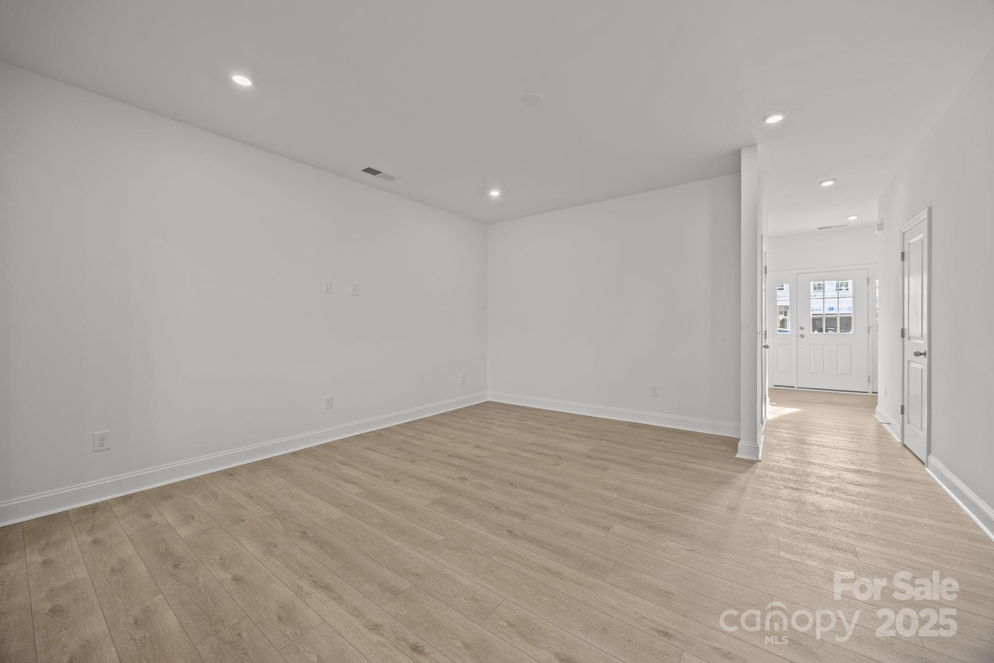 7708 Ethora Way Charlotte, NC 28216 - Photo 8 of 44