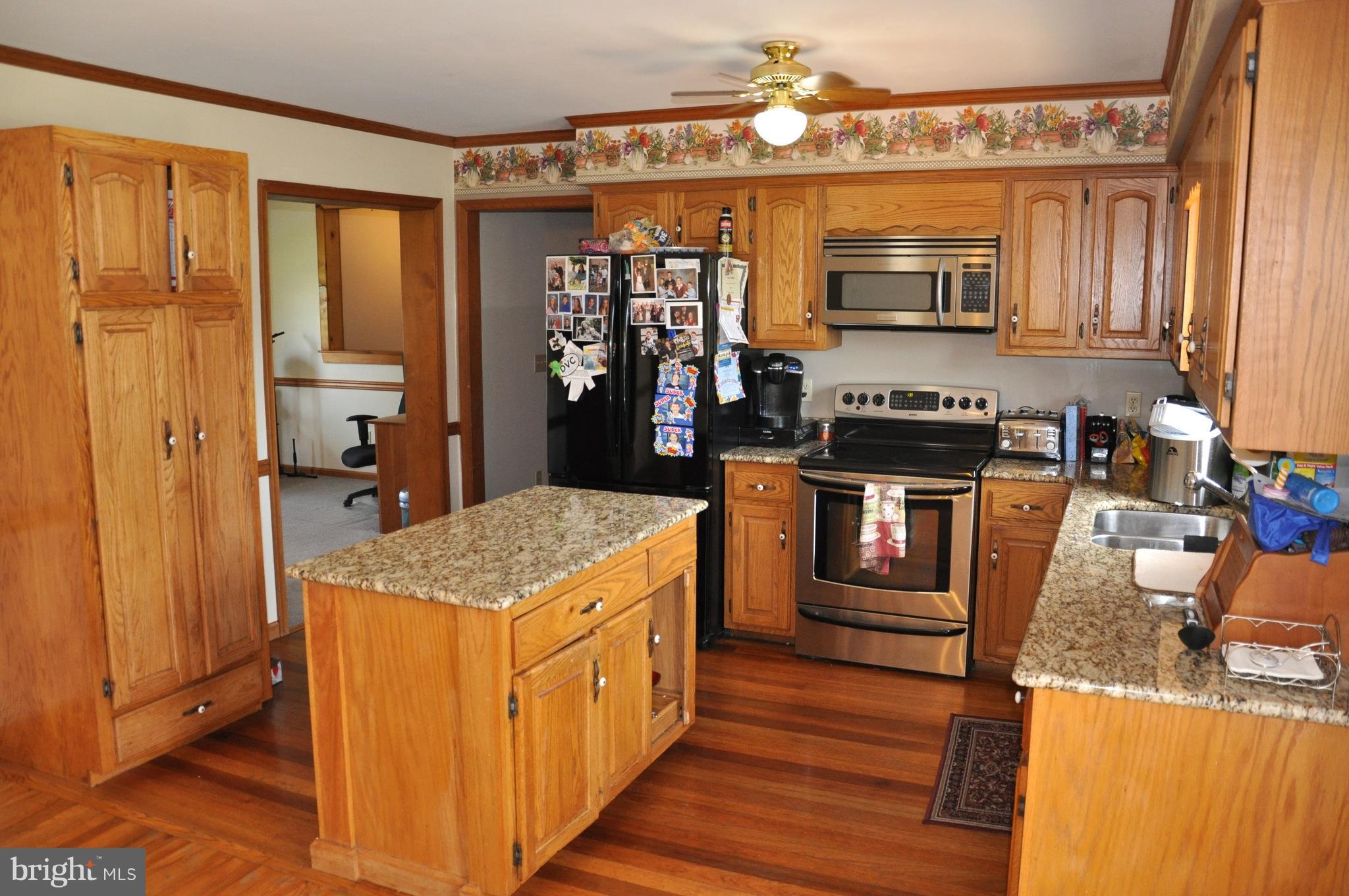 8473 Broad Neck Road Chestertown, MD 21620 - Photo 2 of 11 Tasteful Remodeled Kitchen