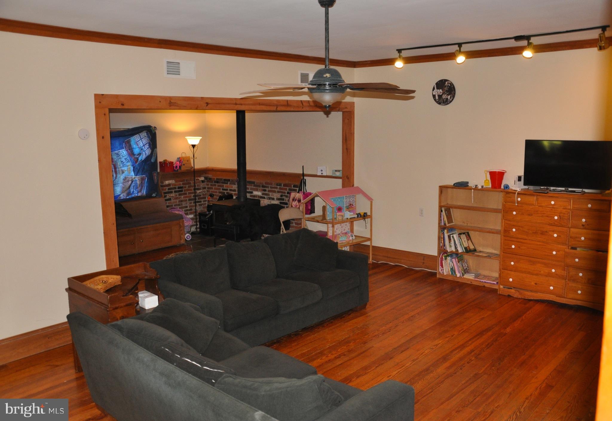 8473 Broad Neck Road Chestertown, MD 21620 - Photo 7 of 11 Large Family Room