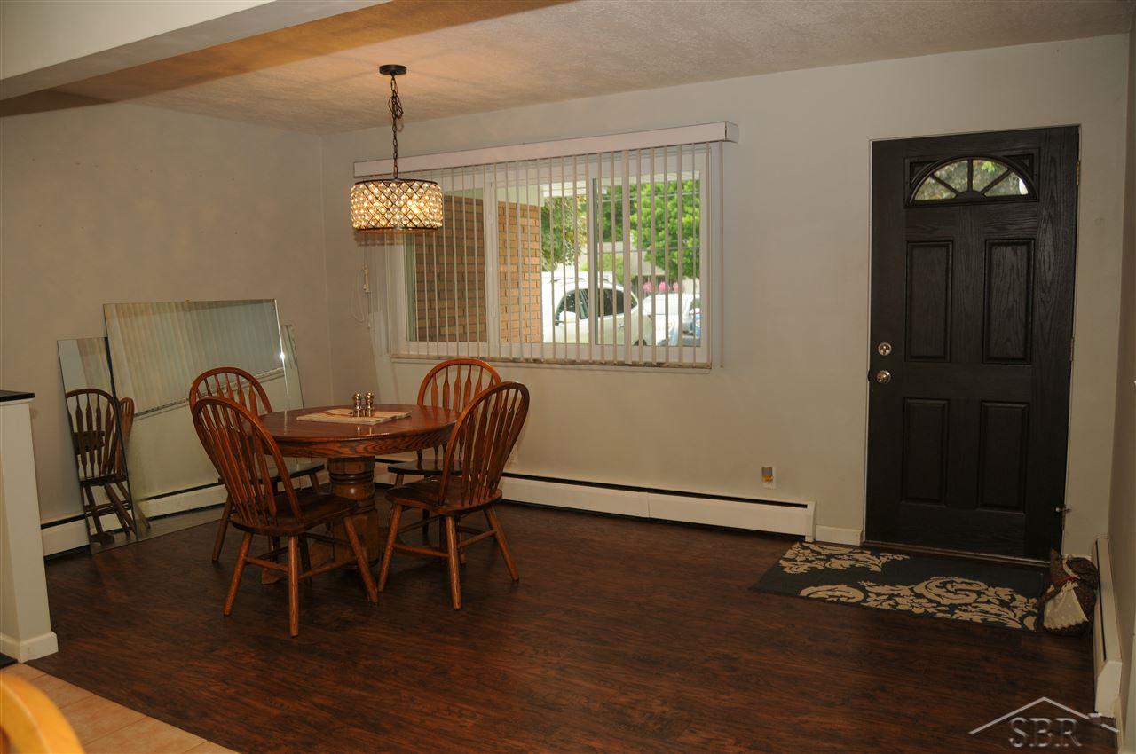 3644 North River Road Freeland, MI 48623 - Photo 3 of 21 Dining Room