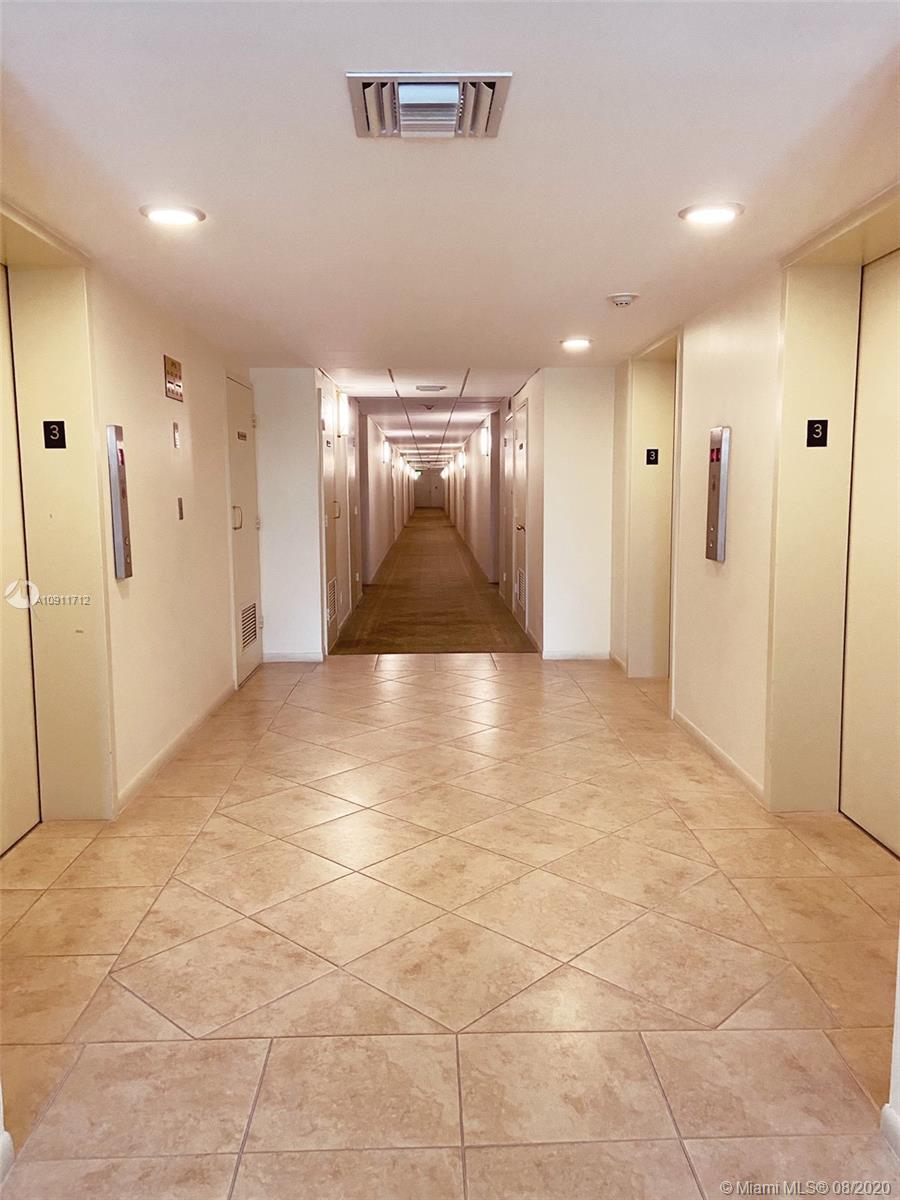 3800 Washington Road, Unit 304 West Palm Beach, FL 33405 - Photo 13 of 27