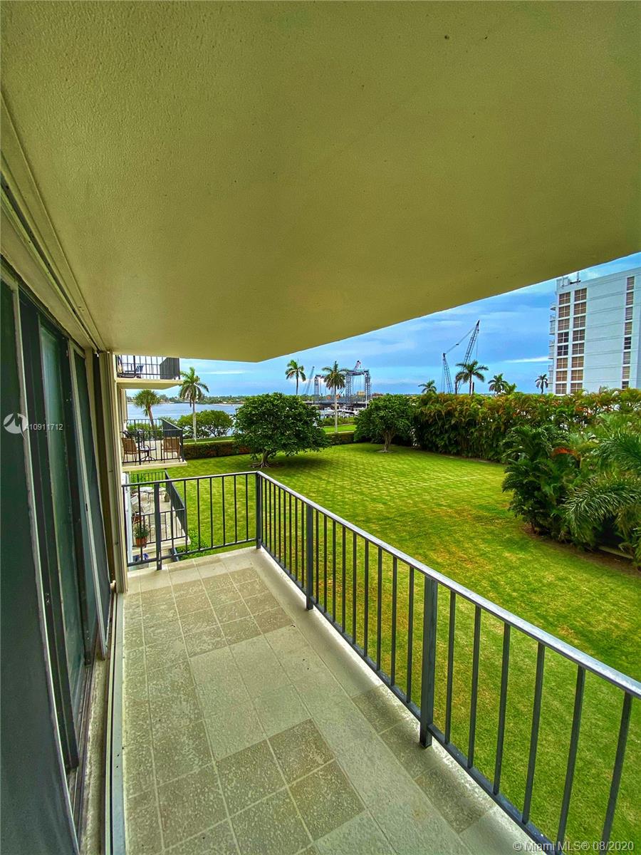 3800 Washington Road, Unit 304 West Palm Beach, FL 33405 - Photo 23 of 27