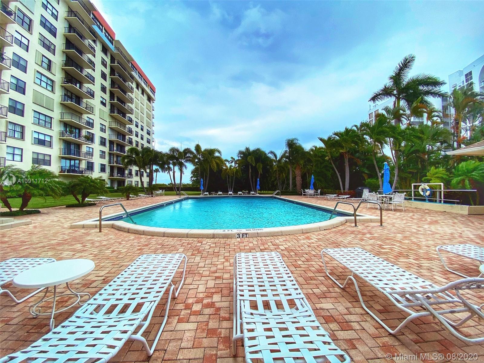 3800 Washington Road, Unit 304 West Palm Beach, FL 33405 - Photo 7 of 27