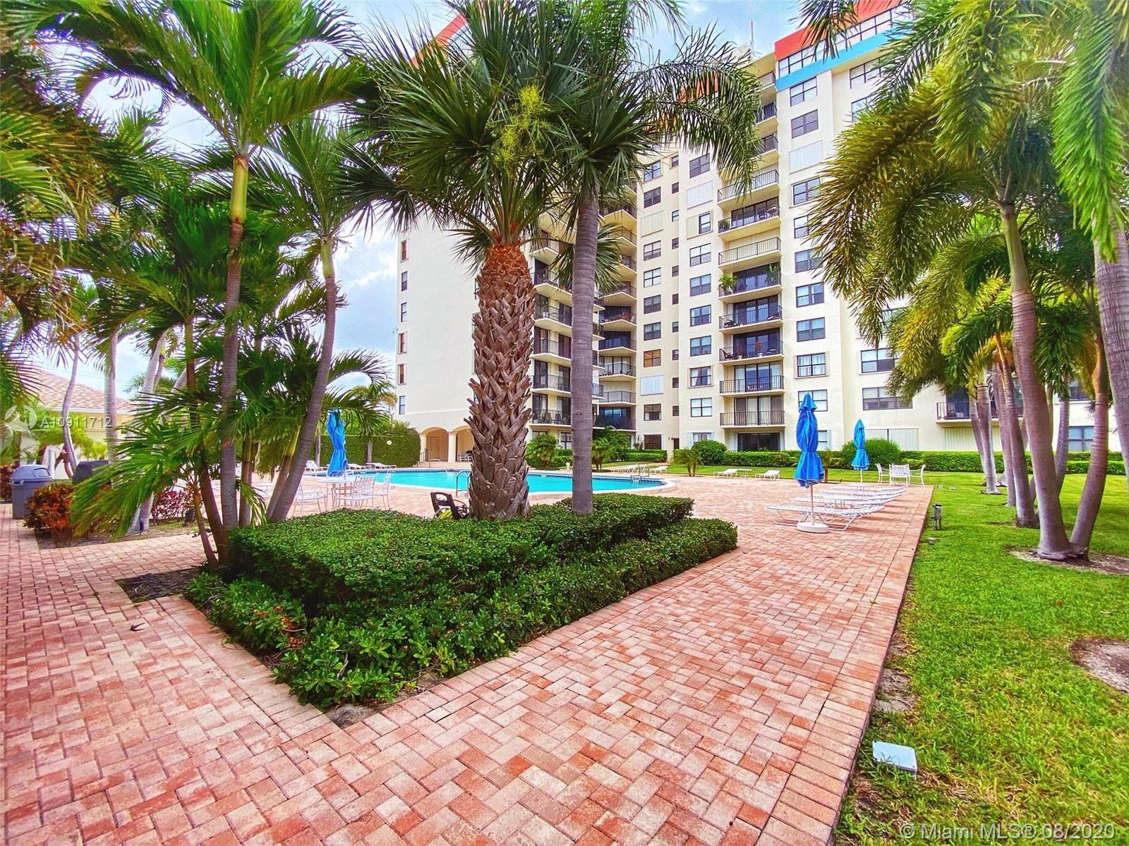 3800 Washington Road, Unit 304 West Palm Beach, FL 33405 - Photo 9 of 27