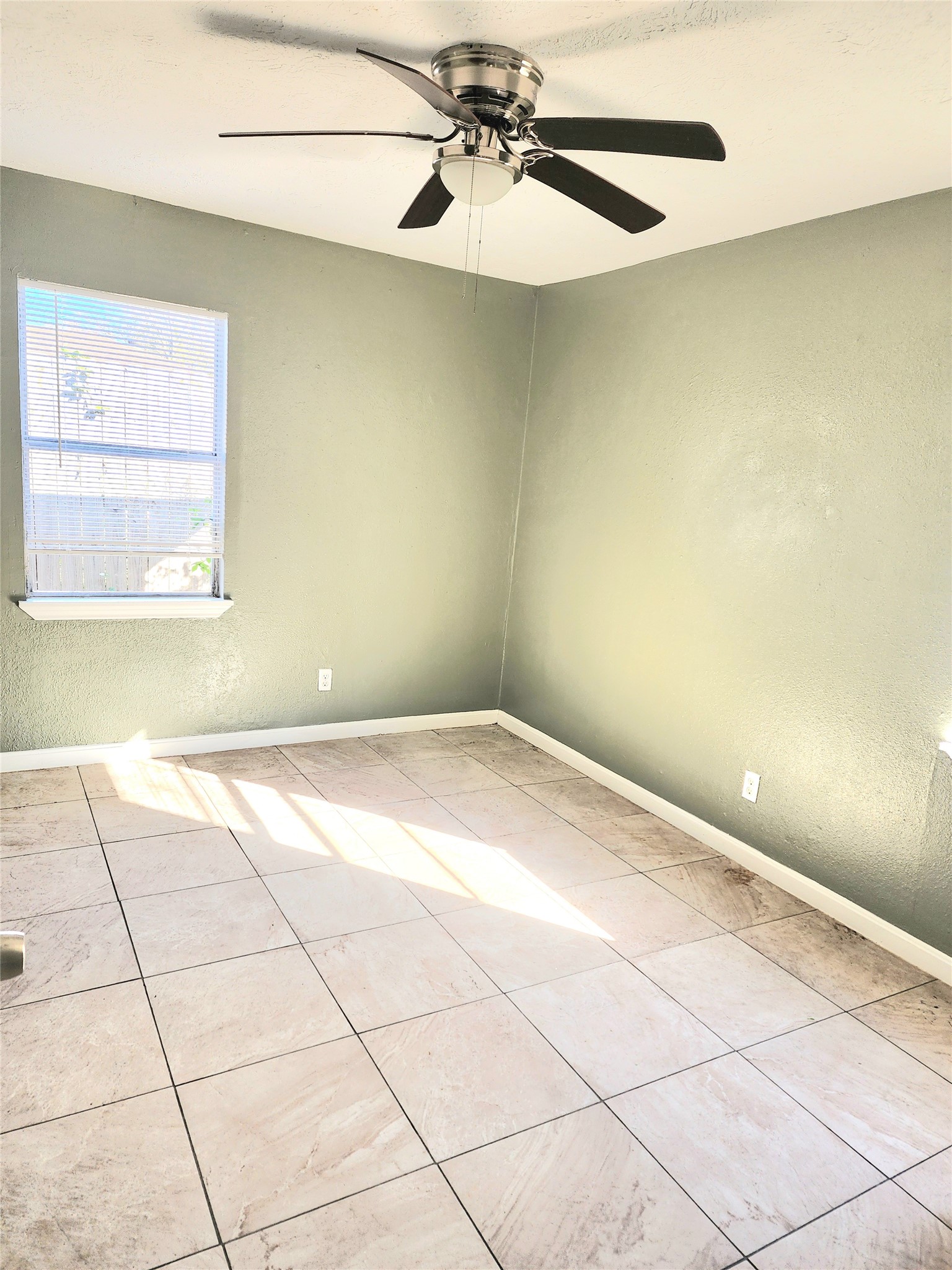 3115 Christie Street Houston, TX 77026 - Photo 12 of 16 Bedroom#2