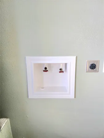 $950 | 3115 Christie Street, Houston, TX 77026