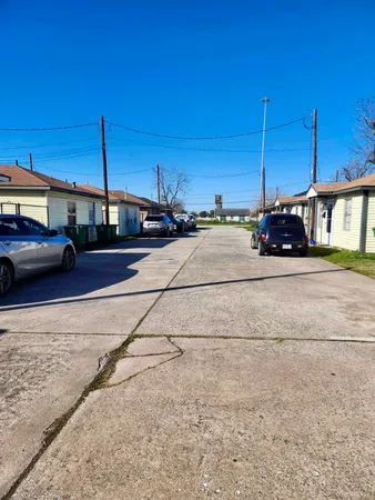 $950 | 3115 Christie Street, Houston, TX 77026