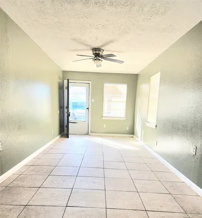 $950 | 3115 Christie Street, Houston, TX 77026