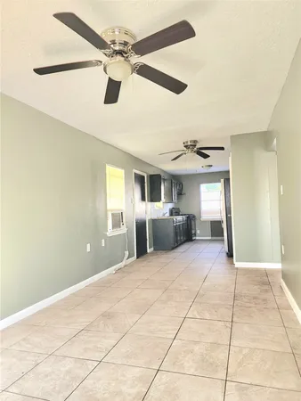 $950 | 3115 Christie Street, Houston, TX 77026