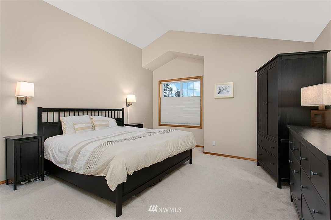 17424 Gravenstein Road Bothell, WA 98012 - Photo 14 of 23