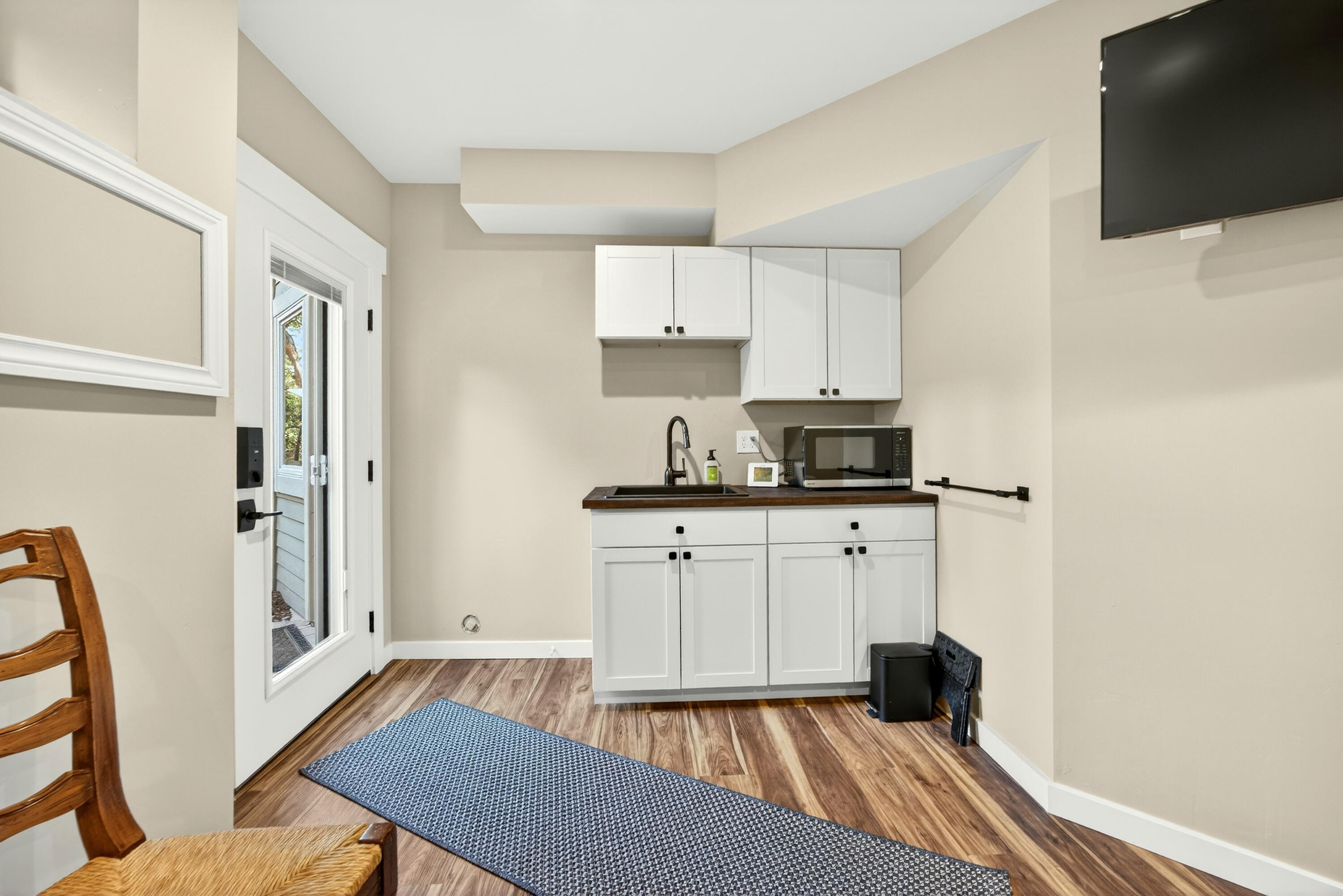 930 Granite Ridge Circle Jacksonville, OR 97530 - Photo 48 of 79 "Bunker"/Flex room w/ separate entrance.