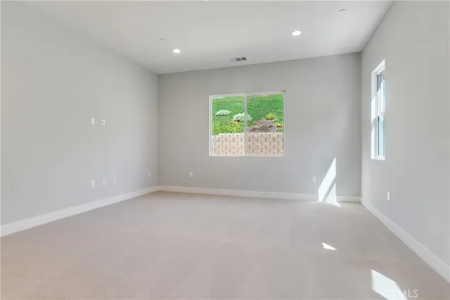 $1,728,990 | 6532 Canyon Oaks Drive, Simi Valley, CA 93063