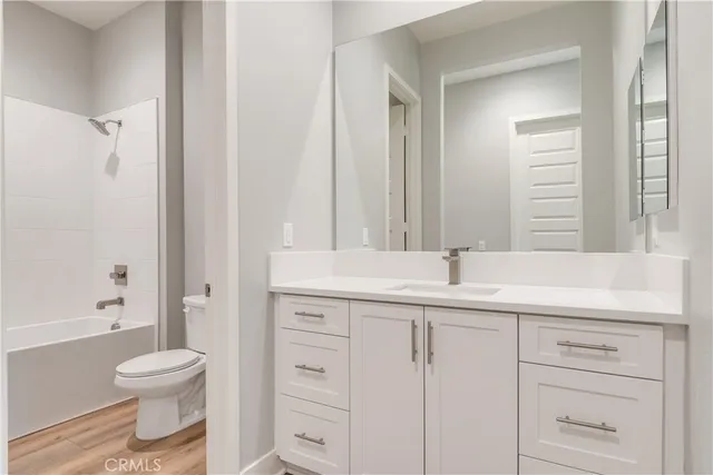 $1,728,990 | 6532 Canyon Oaks Drive, Simi Valley, CA 93063