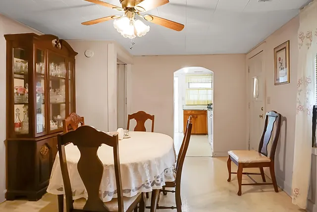 $195,000 | 174 Roosevelt Drive, St. Stephen, SC 29479