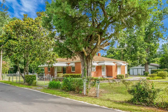 $195,000 | 174 Roosevelt Drive, St. Stephen, SC 29479