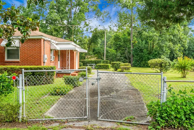 $195,000 | 174 Roosevelt Drive, St. Stephen, SC 29479