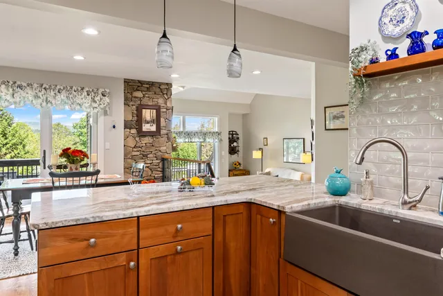 $1,050,000 | 1209 Brook Road, Unit 16, Stowe, VT 05672