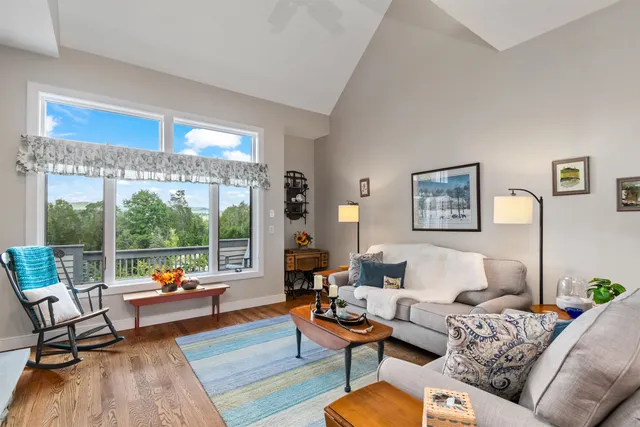 $1,050,000 | 1209 Brook Road, Unit 16, Stowe, VT 05672