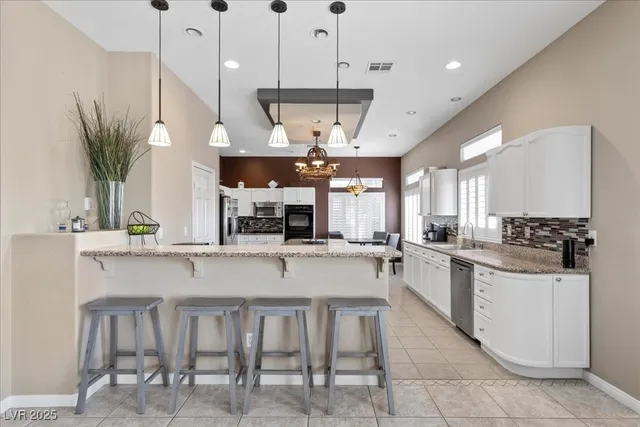 $875,000 | 8887 La Manga Avenue, Las Vegas, NV 89147