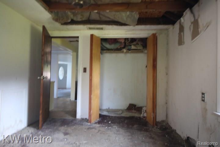 1516 Sibley Avenue Rochester Hills, MI 48307 - Photo 25 of 33