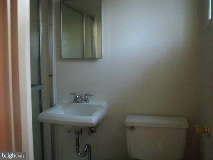 3310 Ben Valley Road Baltimore, MD 21244 - Photo 10 of 20 Bath (Master)
