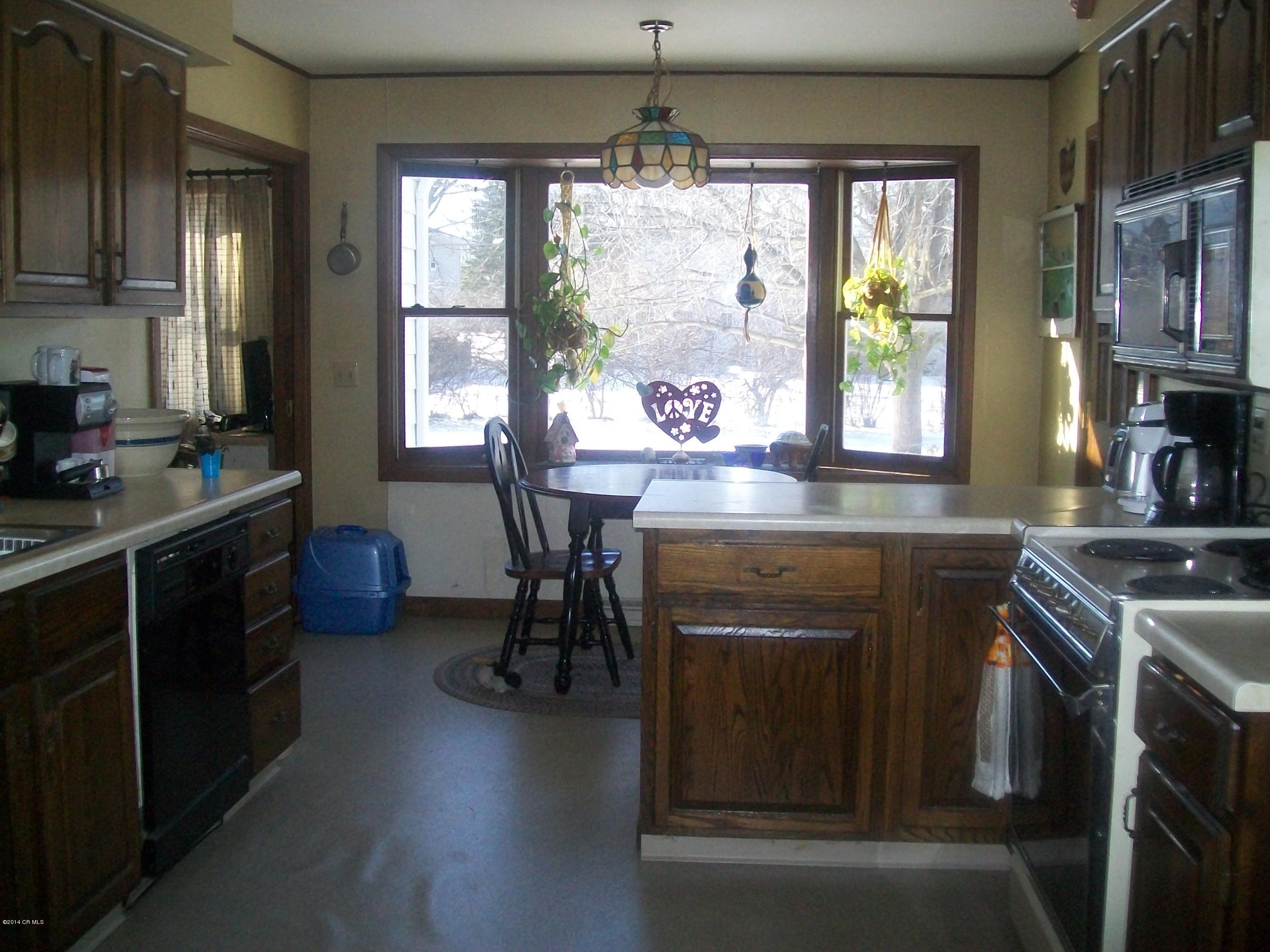 217 Troy Road Delaware, OH 43015 - Photo 4 of 15 Gallery Image 4