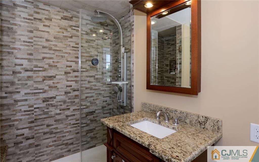 1 Crest Road New Brunswick, NJ 08901 - Photo 17 of 23 Gallery Image 17