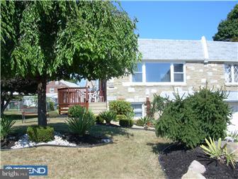 9942 Woodfern Road Philadelphia, PA 19115 - Photo 1 of 12 Exterior Front
