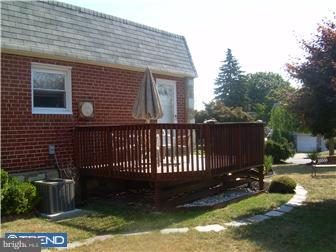 9942 Woodfern Road Philadelphia, PA 19115 - Photo 4 of 12 Deck