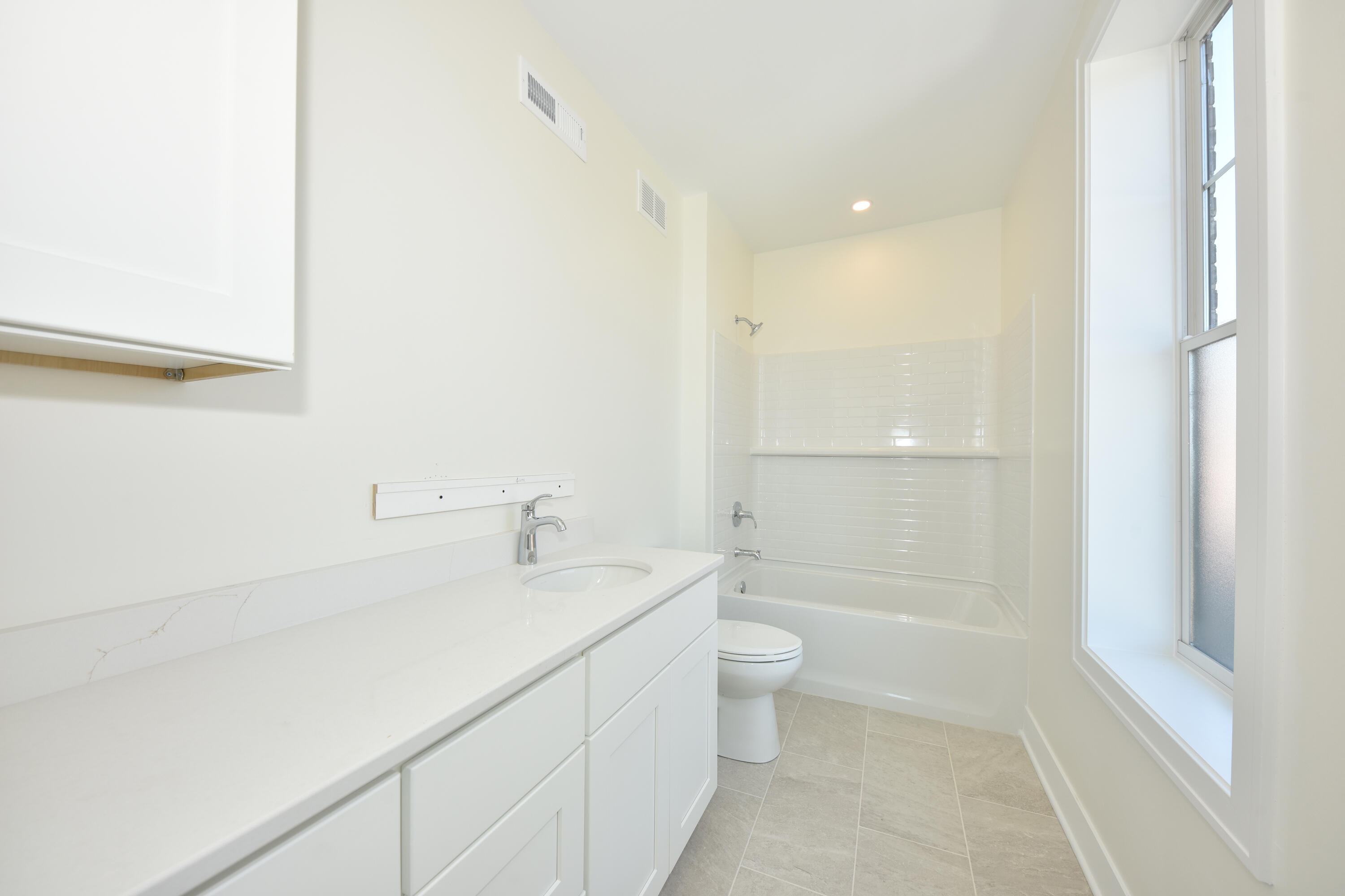 104 East Prospect Street, Unit BACK Port Washington, WI 53074 - Photo 15 of 17 E Full Bath