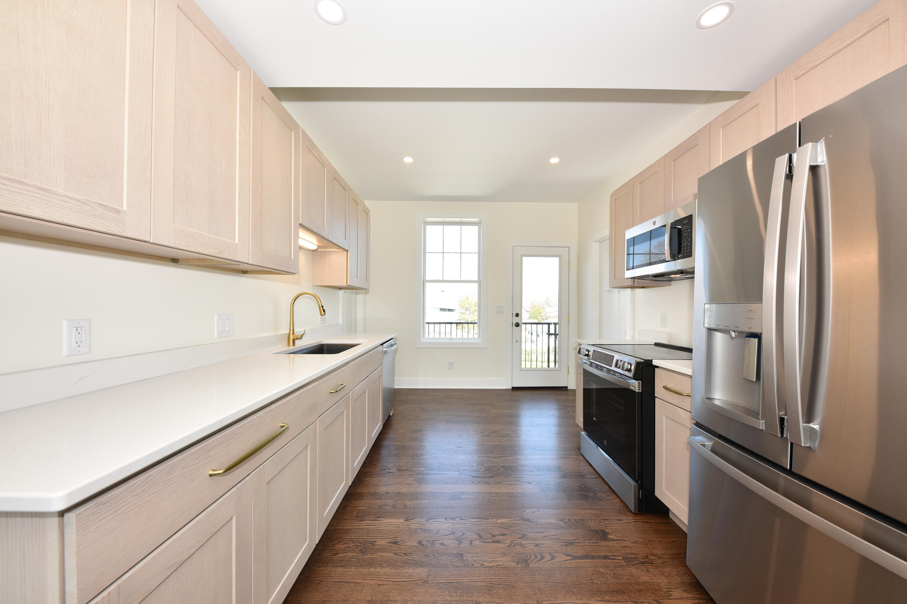 104 East Prospect Street, Unit BACK Port Washington, WI 53074 - Photo 8 of 17 E Kitchen