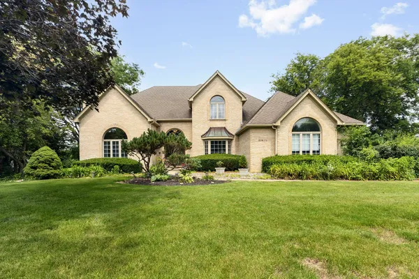 $850,000 | 30W174 Forsythia Lane, Wayne, IL 60184