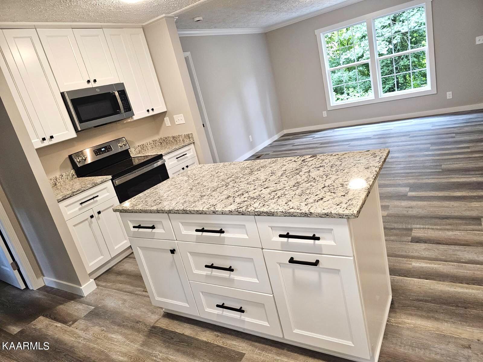 113 Stone Road Knoxville, TN 37920 - Photo 10 of 22 7AB7802C-DA5D-4E5D-9AFE-8BCB9211D47E