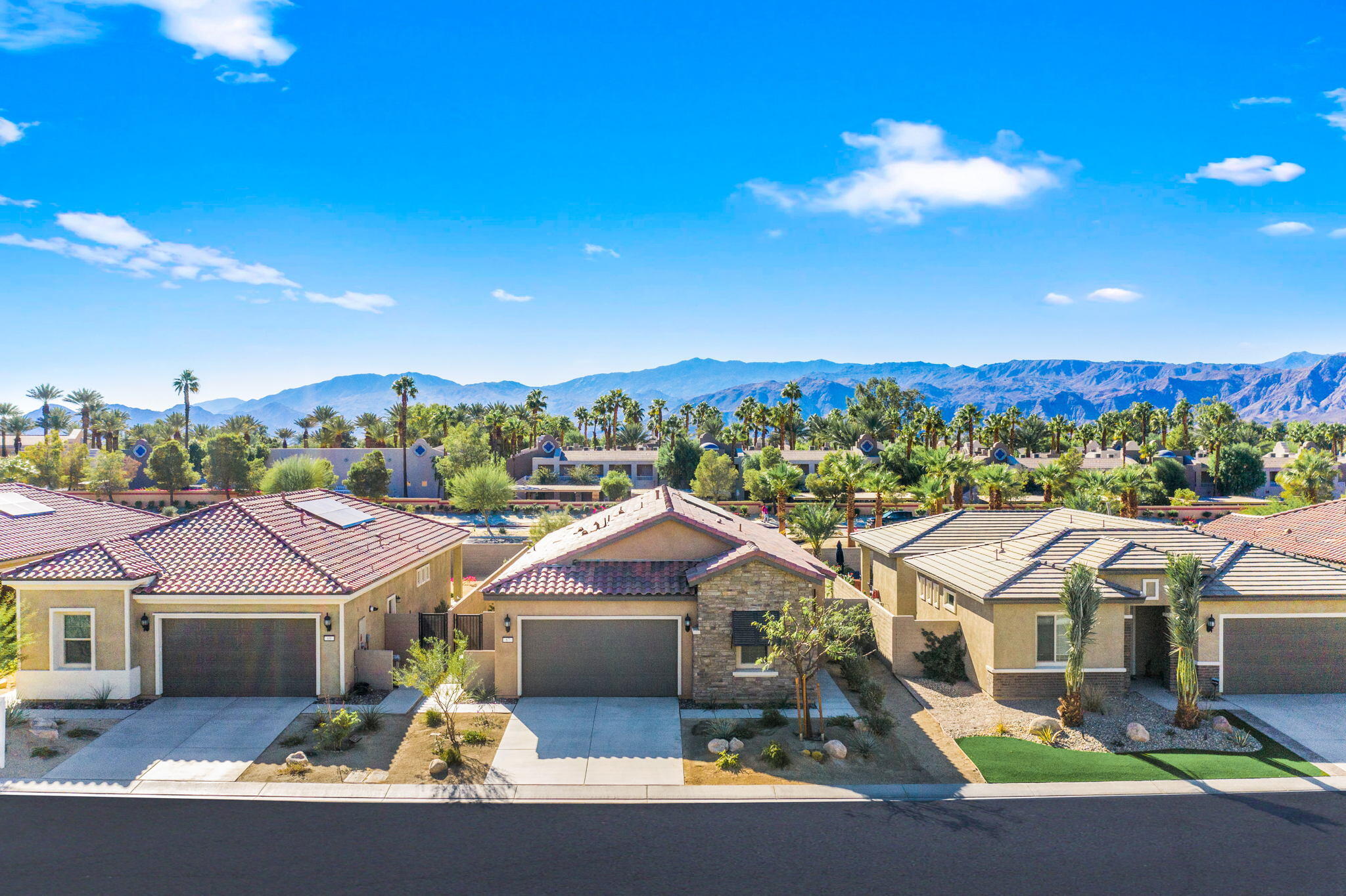 67 Cabernet Rancho Mirage, CA 92270 - Photo 4 of 41 a aerial view of a house with a big yard