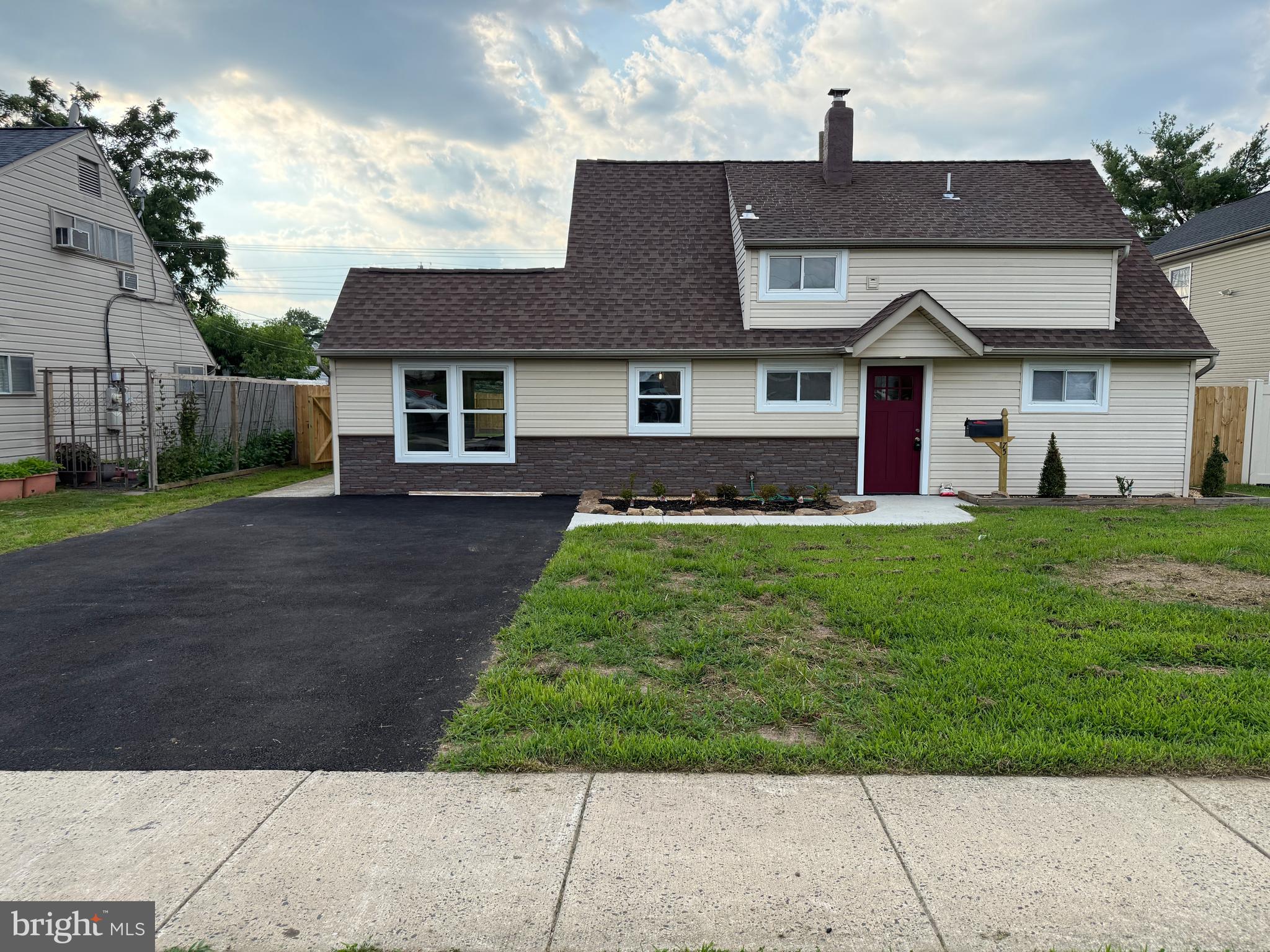 75 Ivy Hill Road Levittown, PA 19057 - Photo 1 of 26
