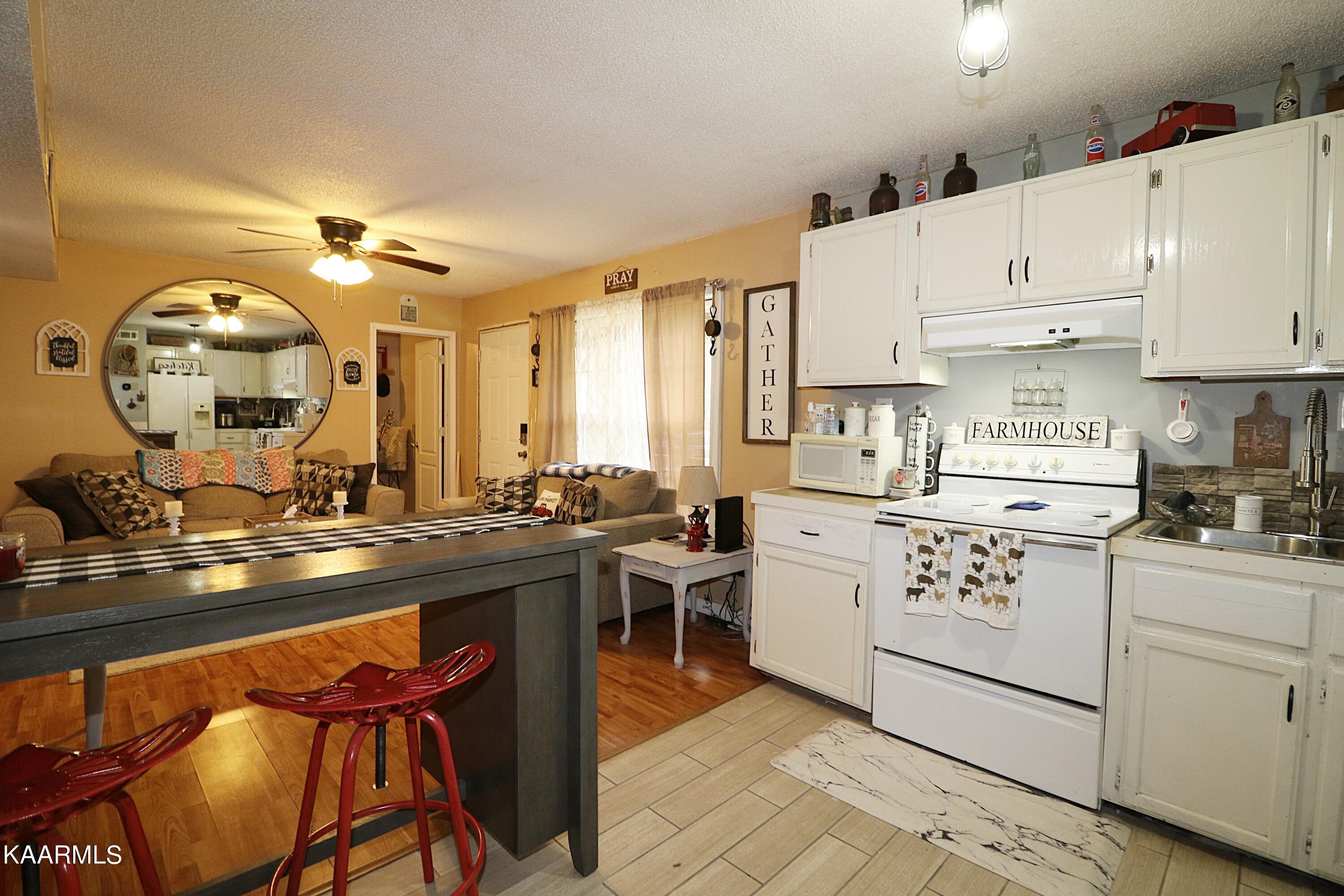 241 Bird Holler Road Oneida, TN 37841 - Photo 12 of 32 094A8019
