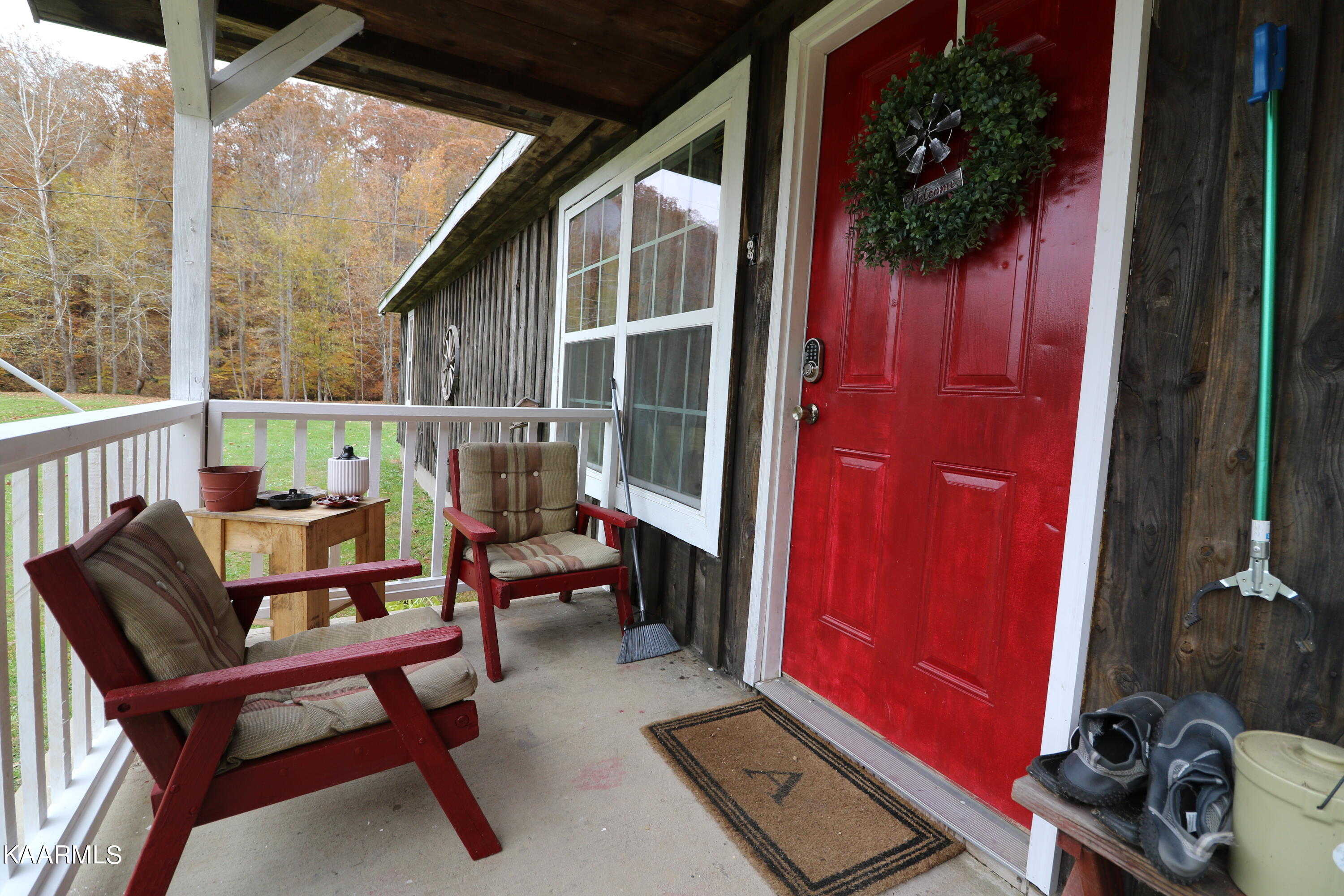 241 Bird Holler Road Oneida, TN 37841 - Photo 8 of 32 094A8013