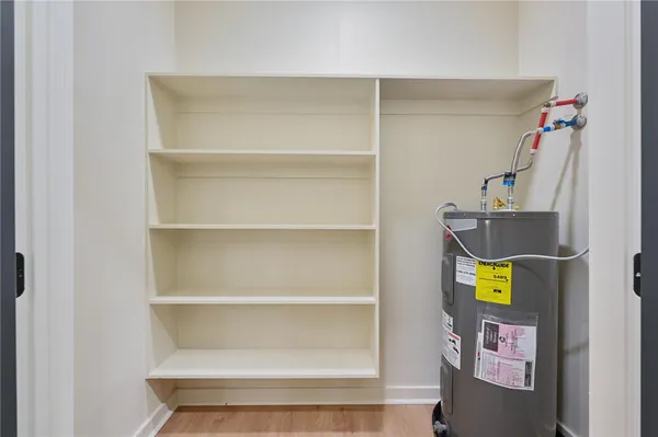 $1,275 | 23900 Old Highway 6, Unit B, Navasota, TX 77868