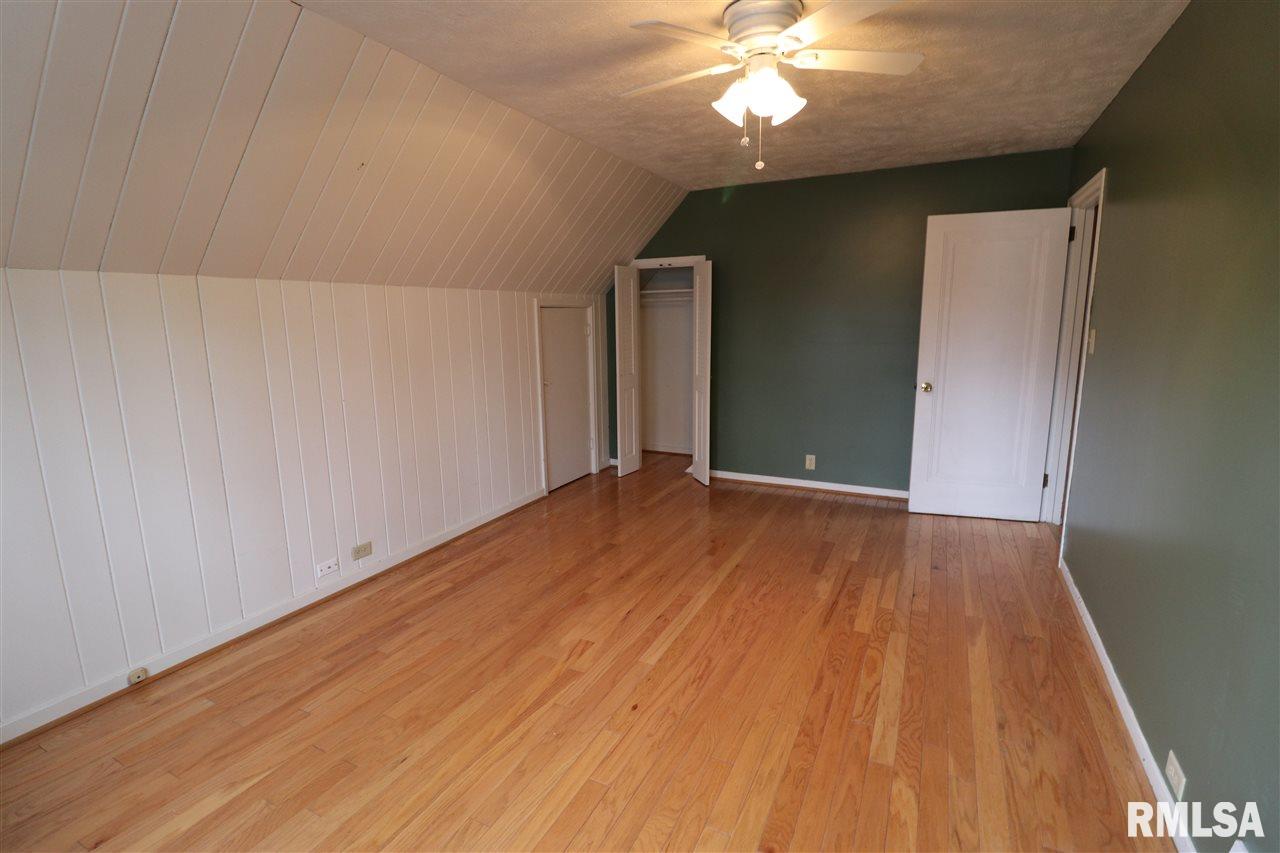 214 East High Point Road Peoria, IL 61614 - Photo 13 of 18 Gallery Image 13