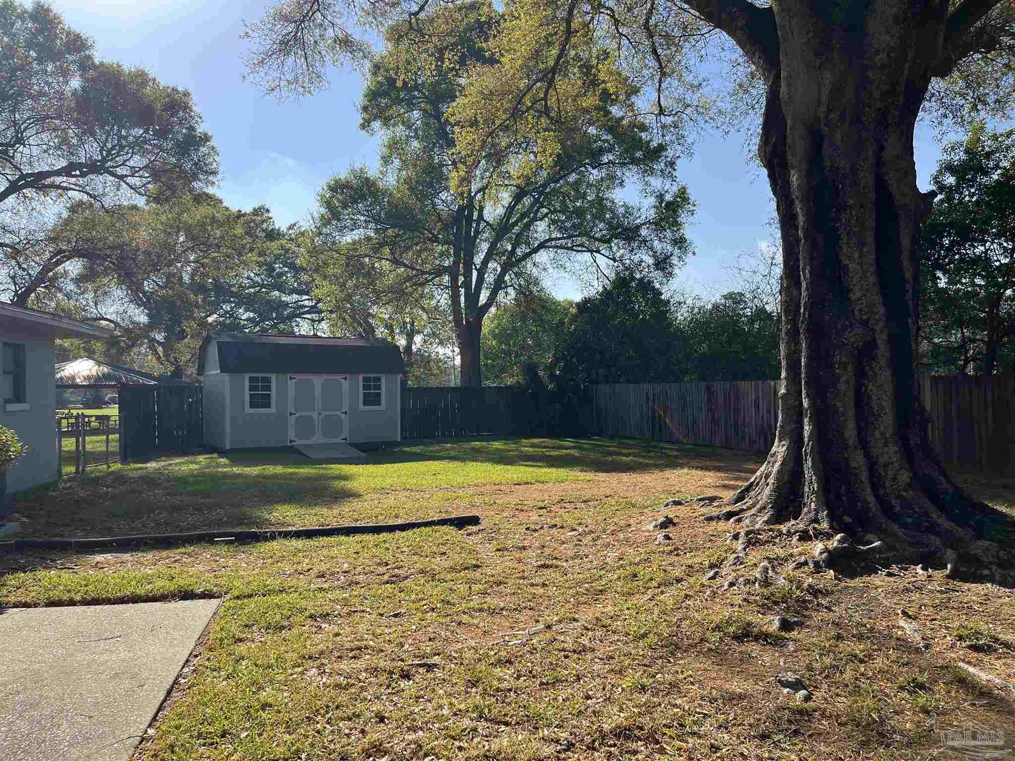 112 Benton Road Pensacola, FL 32506 - Photo 23 of 24