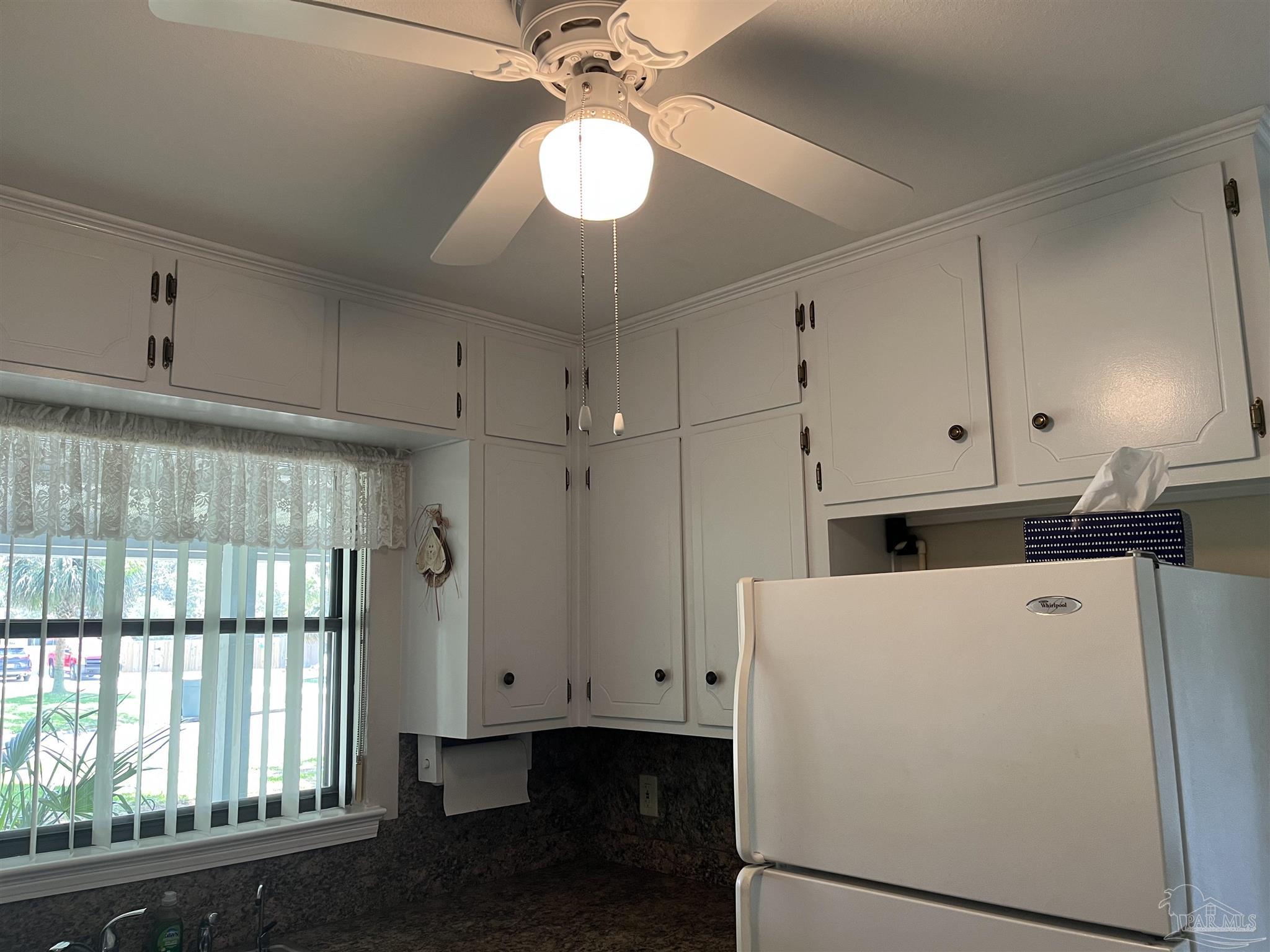 112 Benton Road Pensacola, FL 32506 - Photo 4 of 24