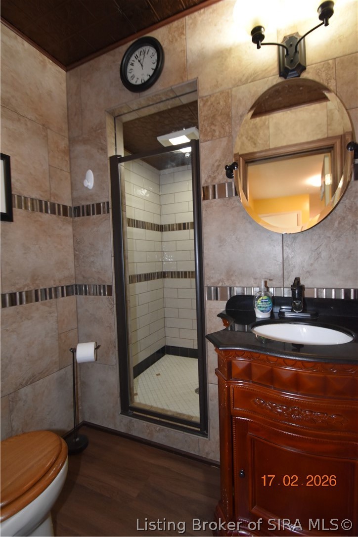1905 Blackiston Mill Road Clarksville, IN 47129 - Photo 20 of 64 First floor bathroom with standup shower.