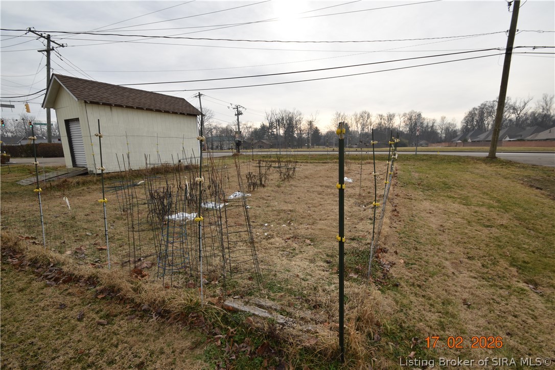 1905 Blackiston Mill Road Clarksville, IN 47129 - Photo 61 of 64 Garden area.