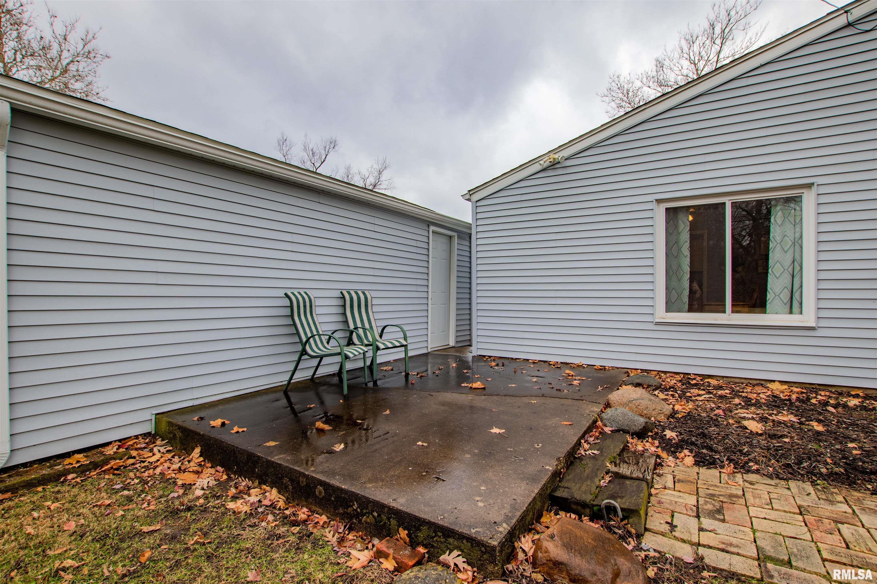 5214 North Ronald Road Peoria, IL 61614 - Photo 21 of 26 Gallery Image 21