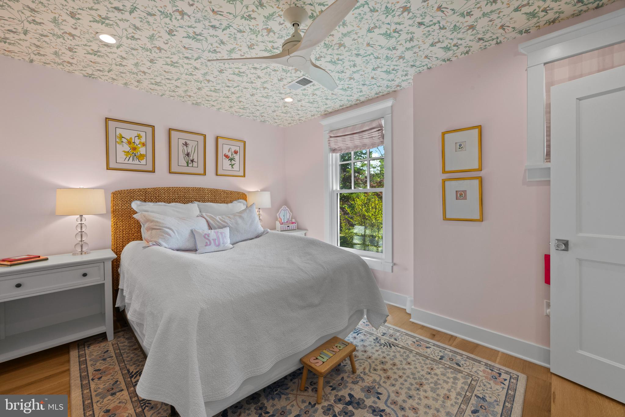 54 River Drive Annapolis, MD 21403 - Photo 30 of 43 a bedroom with a bed and a window