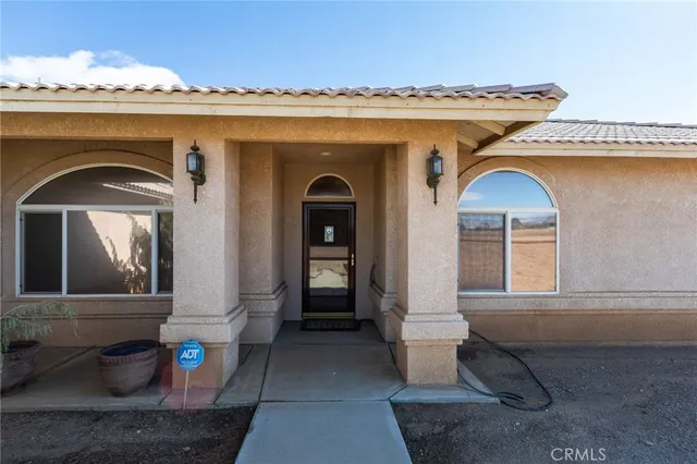 $636,986 | 8605 Cantel Court, Oak Hills, CA 92344