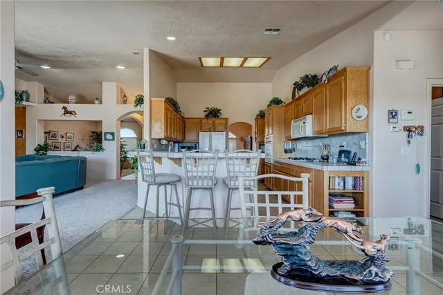 $636,986 | 8605 Cantel Court, Oak Hills, CA 92344