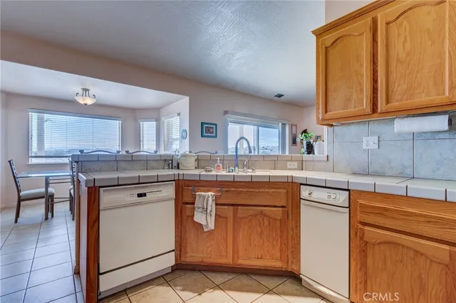 $636,986 | 8605 Cantel Court, Oak Hills, CA 92344